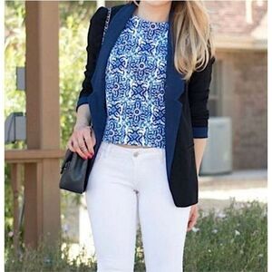 MILLY Top Blue Floral Paisley Shirt Sleeveless Blouse Work School Size M